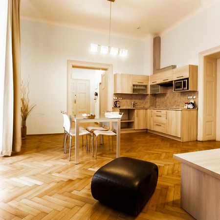 Residence U Cerne Veze Ceske Budejovice Bilik gambar