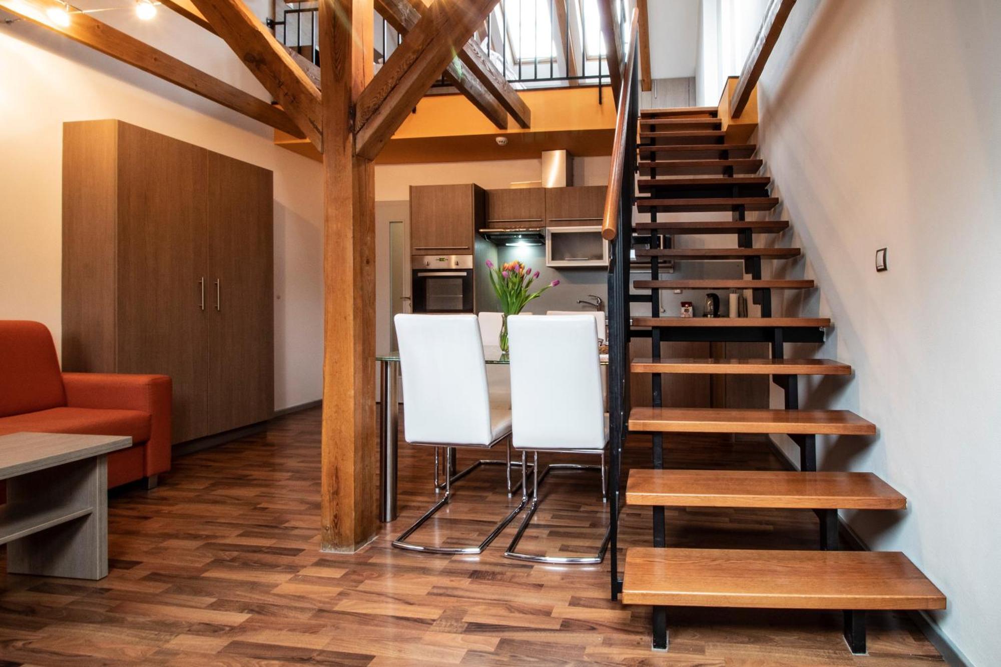 Residence U Cerne Veze Ceske Budejovice Bilik gambar