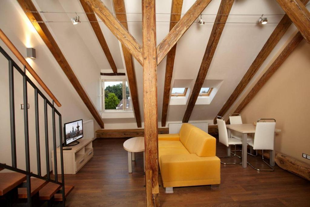 Residence U Cerne Veze Ceske Budejovice Bilik gambar