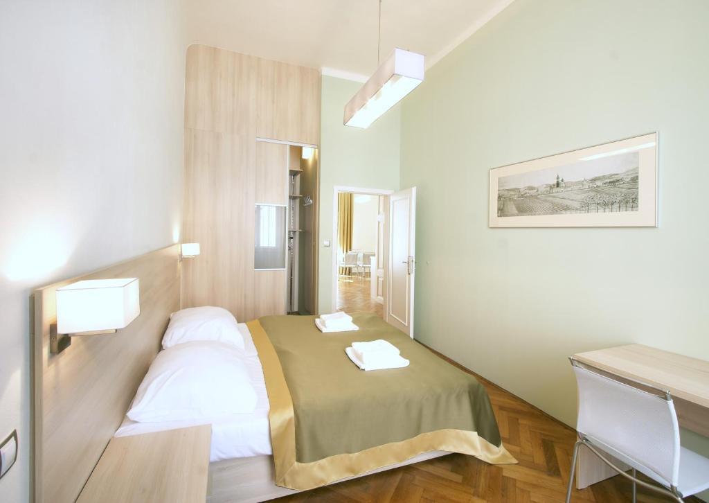 Residence U Cerne Veze Ceske Budejovice Bilik gambar