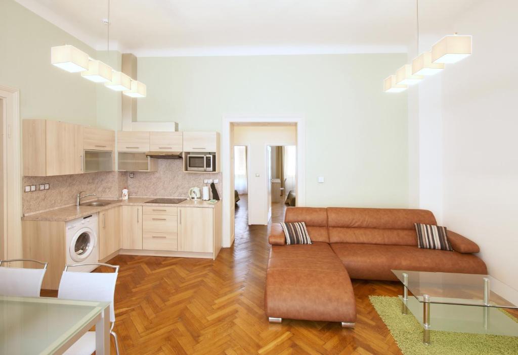 Residence U Cerne Veze Ceske Budejovice Bilik gambar