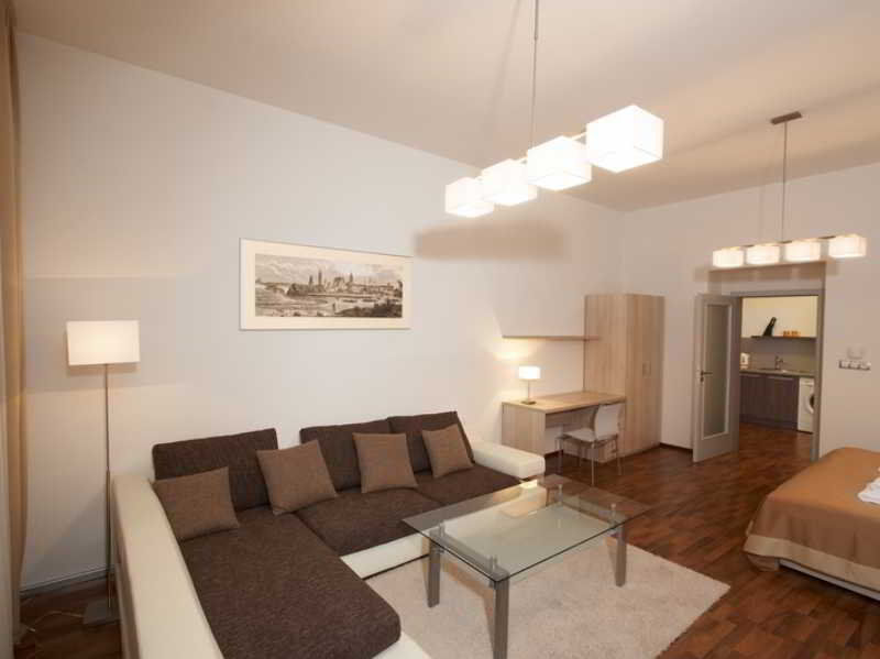 Residence U Cerne Veze Ceske Budejovice Luaran gambar